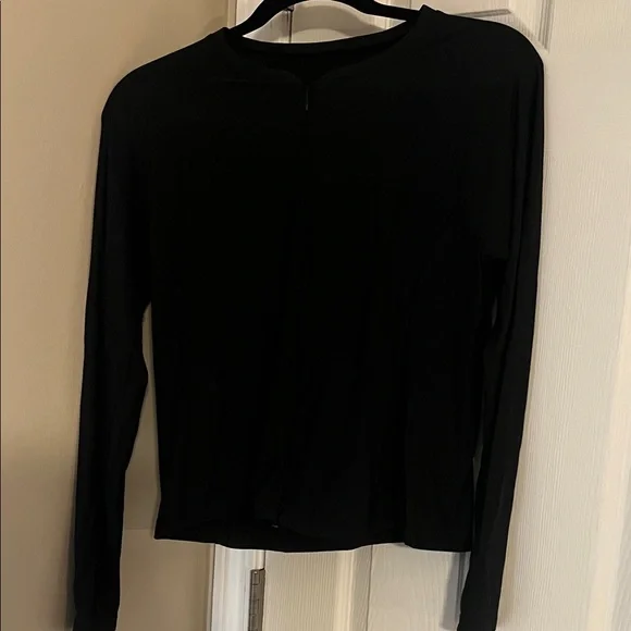 CALIA by Carrie Underwood Black Long Sleeve Top - Picture 1 of 3